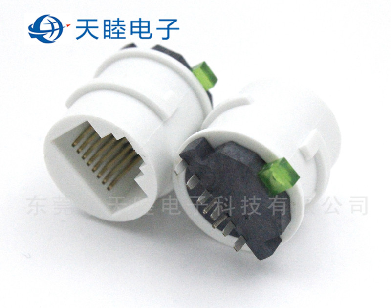 RJ45防水连接器高清图片