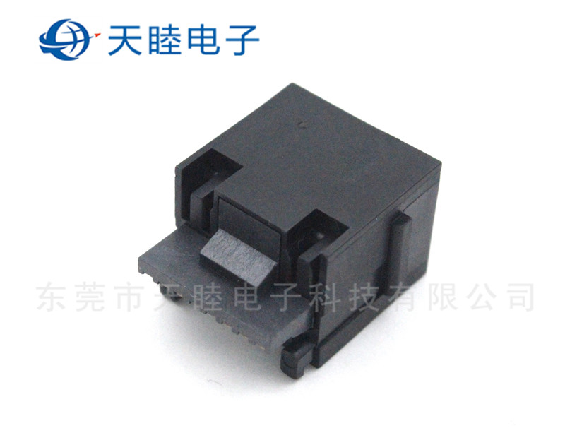 8P8C全塑180度直立式带边RJ45连接器